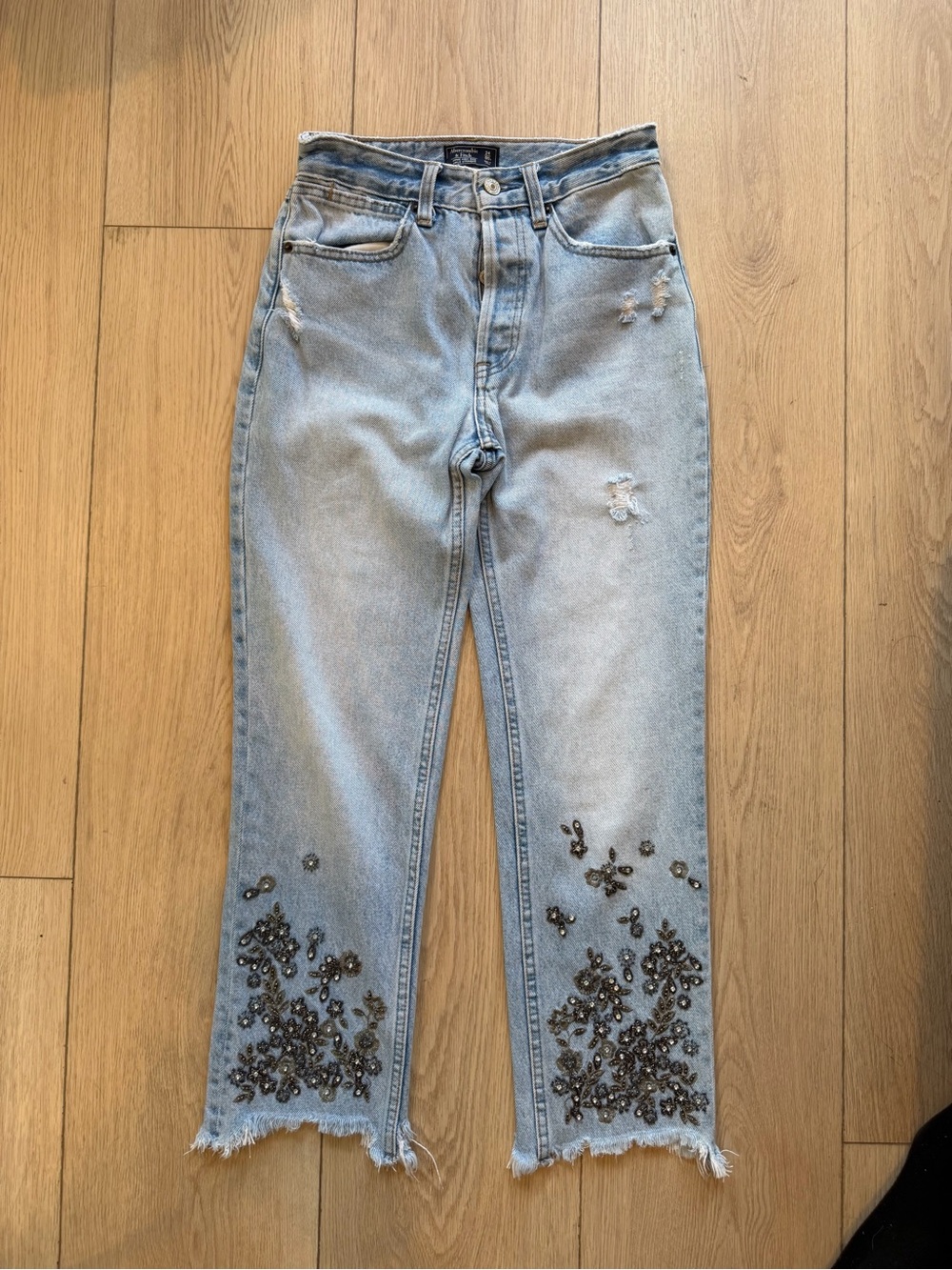 Abercrombie & Fitch Light Blue Embellished Cropped Jeans